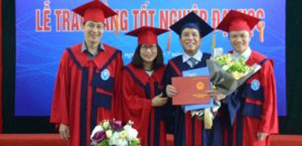 ke-hoach-khai-giang-nam-2019-chuong-trinh-cu-nhan-truc-tuyen-ehou