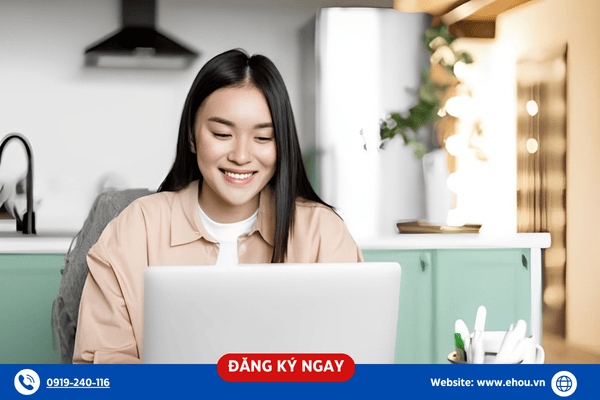Học đại học trực tuyến – Dễ dàng giải đáp thắc mắc