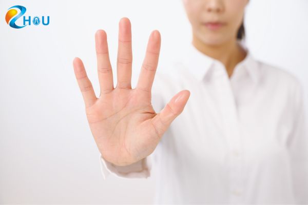 canh-bao-4-bay-thuong-gap-khi-dang-ky-hoc-tu-xa