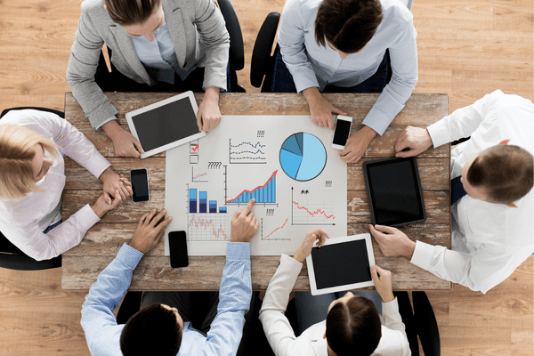 Bạn có phân vân: Nên học Quản trị kinh doanh hay Marketing?