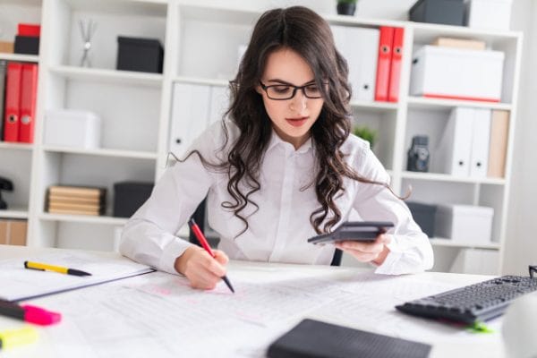 Giải đáp: Con gái khối A nên học ngành gì?