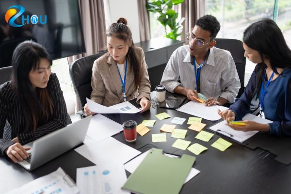 chan-dung-doi-tuong-phu-hop-voi-dai-hoc-tu-xa