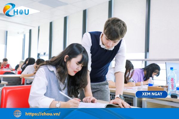 Đại học đầu tiên đưa tiếng Anh thành ngôn ngữ thứ hai